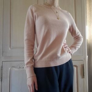 100% Cashmere Uniqlo Sweater